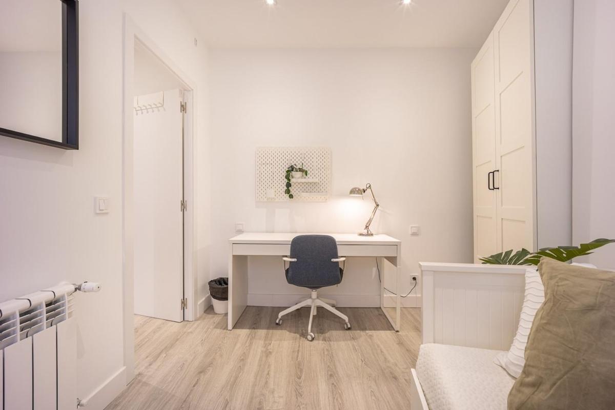 Encantador Apartamento En Atocha Apartman Madrid Kültér fotó